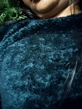 cute radhikaa online show from 01-14-26, 08:34