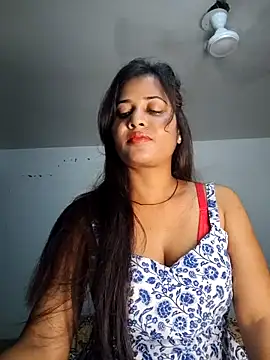 Snapshot of cute_radhikaa chatting on 04-03-26, 05:52 cute radhikaa online show from 04-03-26, 05:52