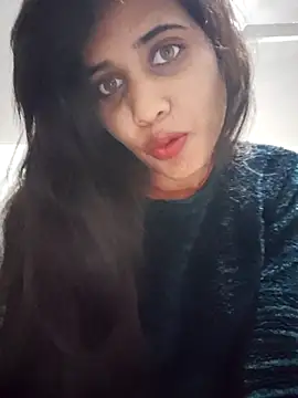 cute radhikaa online show from 12-20-25, 02:09