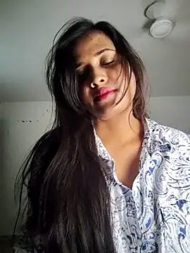 Snapshot of cute_radhikaa chatting on 04-12-26, 09:01 cute radhikaa online show from 04-12-26, 09:01