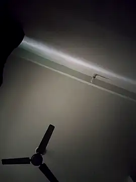 cute radhikaa online show from 11-08-25, 07:23