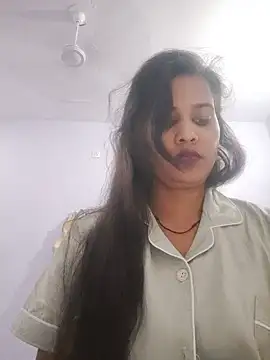 Snapshot of cute_radhikaa chatting on 06-18-26, 10:42 cute radhikaa online show from 06-18-26, 10:42