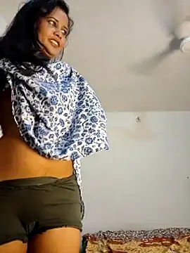 Snapshot of cute_radhikaa chatting on 04-05-26, 09:16 cute radhikaa online show from 04-05-26, 09:16