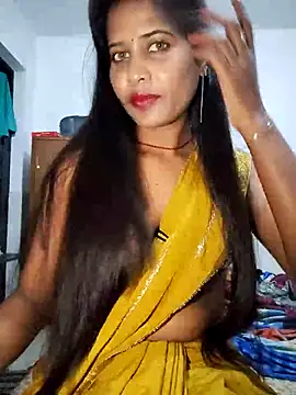 cute radhikaa online show from 11-12-25, 06:34