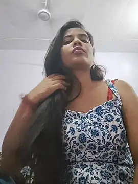 Snapshot of cute_radhikaa chatting on 07-14-26, 07:24 cute radhikaa online show from 07-14-26, 07:24