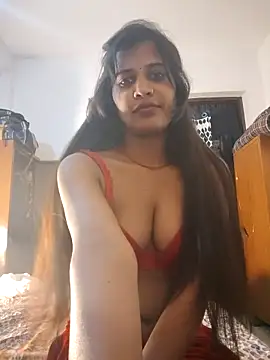 cute radhikaa online show from 10-21-25, 12:00