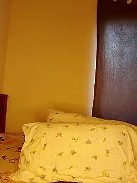 SeffieLucy online show from 12-22-25, 08:25