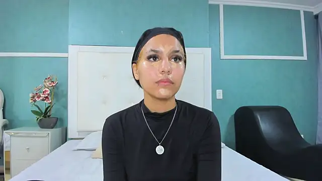 ania gomez online show from 12-18-25, 09:18