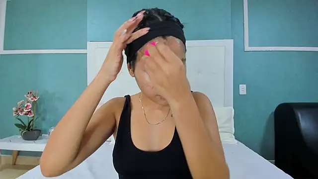 ania gomez online show from 10-06-25, 09:37