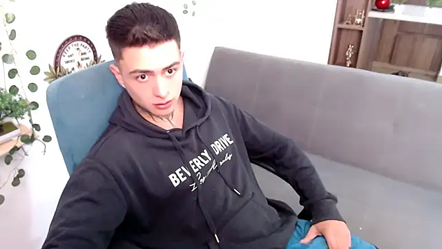 santii ss online show from 03-18-26, 02:52