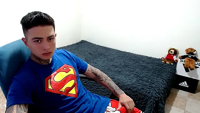Snapshot of santii_ss chatting on 10-16-25, 06:38 santii ss online show from 10-16-25, 06:38