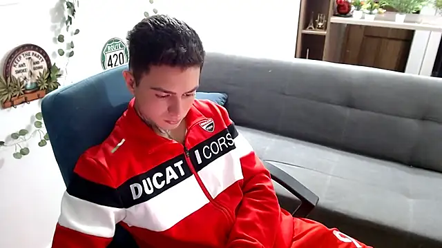 santii ss online show from 04-03-26, 02:07