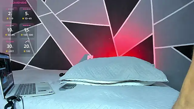 hot boy 04 online show from 12-16-25, 02:10