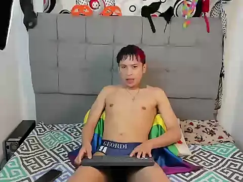Snapshot of jake_hott1 chatting on 09-30-25, 12:33 jake hott1 online show from 09-30-25, 12:33