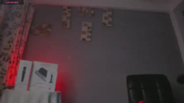 Chloe cooperr online show from 11-05-25, 01:31