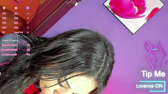 Valentina Horny777 online show from 11-03-25, 10:52