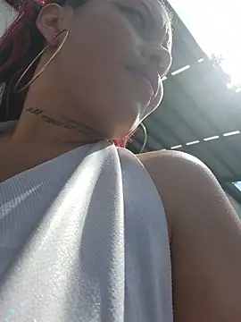 Yessica Lopezz online show from 11-01-25, 02:22