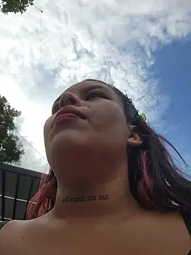 Yessica Lopezz online show from 12-05-25, 12:48