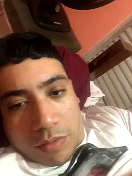Snapshot of Paulo199117 chatting on 10-17-25, 02:37 Paulo199117 online show from 10-17-25, 02:37