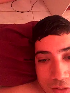 Snapshot of Paulo199117 chatting on 10-26-25, 03:45 Paulo199117 online show from 10-26-25, 03:45