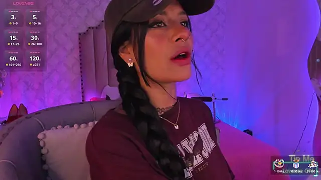 Snapshot of Yourwishisme_val chatting on 11-13-25, 03:54 Yourwishisme val online show from 11-13-25, 03:54