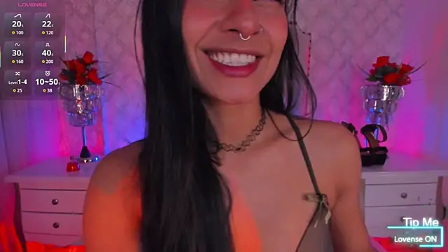 Snapshot of Yourwishisme_val chatting on 11-06-25, 03:43 Yourwishisme val online show from 11-06-25, 03:43