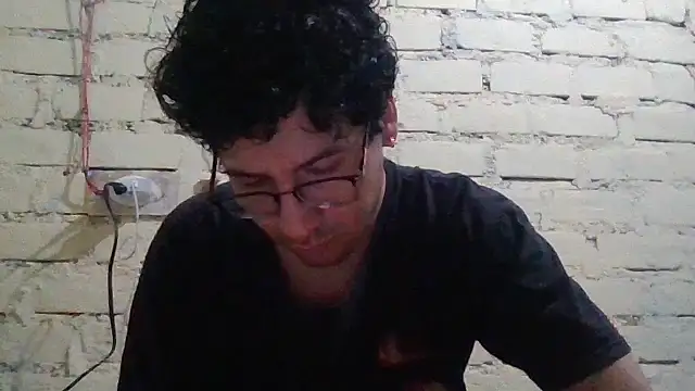 LecheDeSoya666 online show from 12-20-25, 03:20