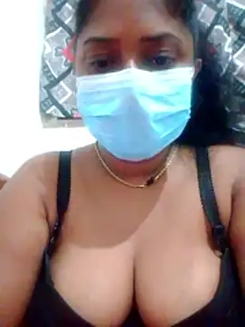 Snapshot of boosypussy chatting on 05-14-26, 07:33 boosypussy online show from 05-14-26, 07:33