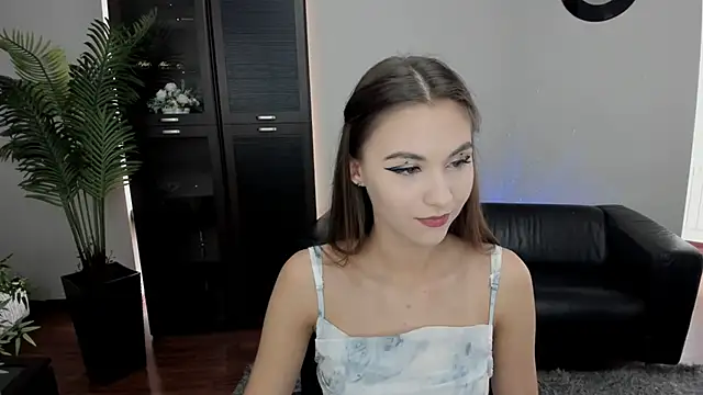 EllaCurtis online show from 10-07-25, 11:44