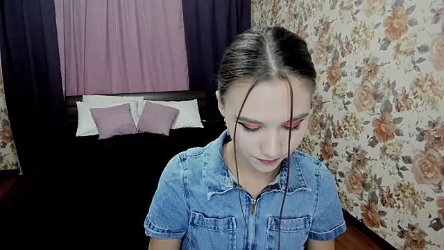 EllaCurtis online show from 10-04-25, 03:19