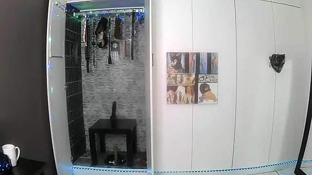 BaDSubMiss online show from 04-12-26, 05:00