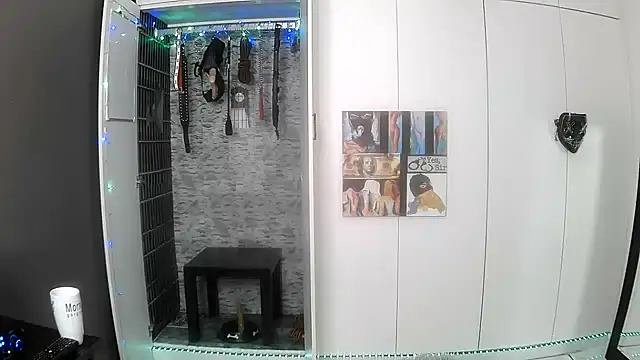 BaDSubMiss online show from 04-11-26, 05:15