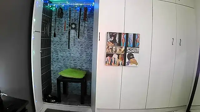 BaDSubMiss online show from 09-30-25, 06:08