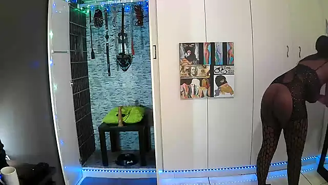 BaDSubMiss online show from 11-06-25, 04:49