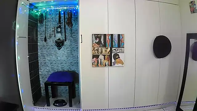 BaDSubMiss online show from 11-25-25, 04:35