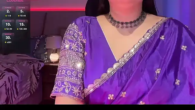 Snapshot of SunhariGirl chatting on 09-23-25, 03:02 SunhariGirl online show from 09-23-25, 03:02