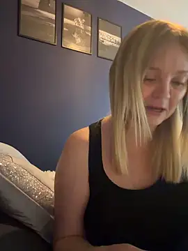 Snapshot of Star-36 chatting on 02-28-26, 10:04 Star-36 online show from 02-28-26, 10:04