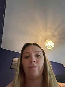 Snapshot of Star-36 chatting on 02-19-26, 12:02 Star-36 online show from 02-19-26, 12:02