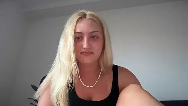 Snapshot of Kitty_Swetty chatting on 06-28-26, 05:30 Kitty Swetty online show from 06-28-26, 05:30