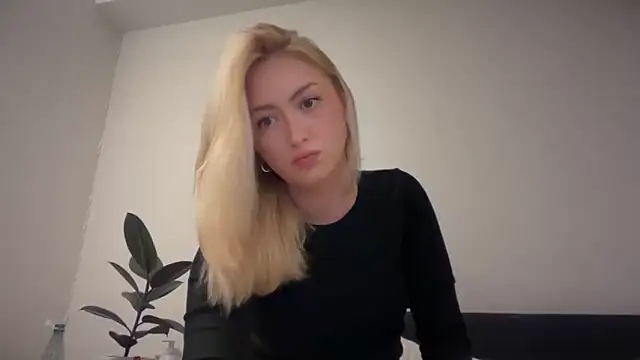 Kitty Swetty online show from 03-13-26, 08:03