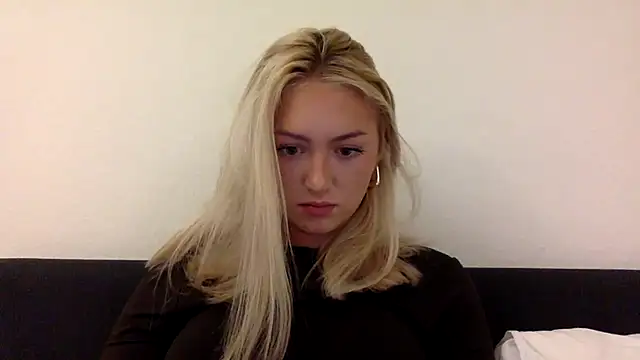 Kitty Swetty online show from 09-21-25, 08:36