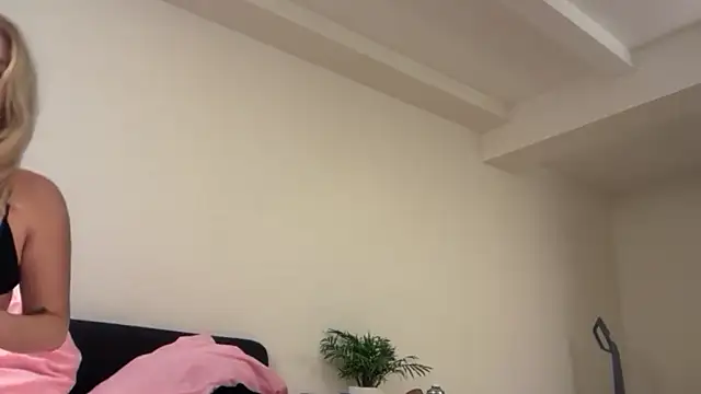 Kitty Swetty online show from 02-03-26, 07:19