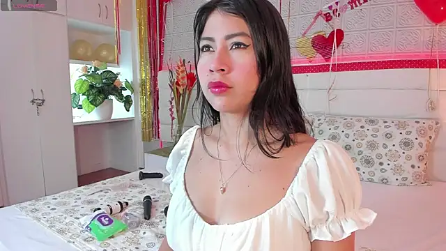 KamileBlake online show from 09-20-25, 05:01