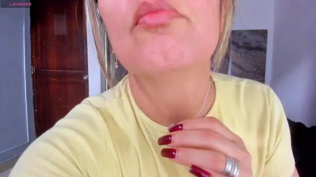 Agatha Pleasure online show from 06-03-26, 02:33