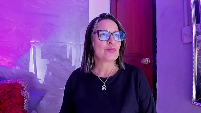 Agatha Pleasure online show from 09-17-25, 12:07