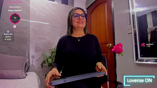 Agatha Pleasure online show from 09-09-25, 11:52