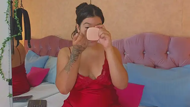 KARINAJTORRES online show from 04-04-26, 11:33