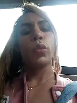 Snapshot of Daliana_Gounbolt chatting on 10-03-25, 11:23 Daliana Gounbolt online show from 10-03-25, 11:23
