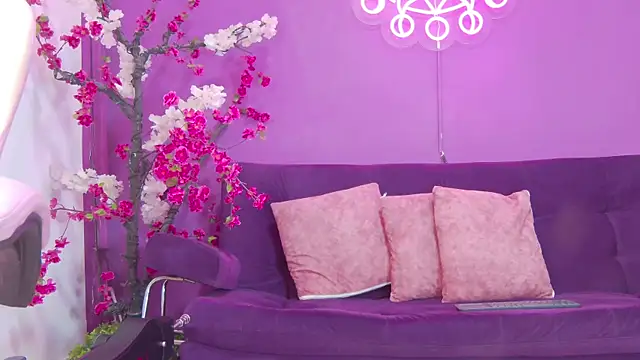 Daliana Gounbolt online show from 07-22-26, 05:48