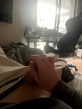 Djibi77 online show from 10-27-25, 11:33